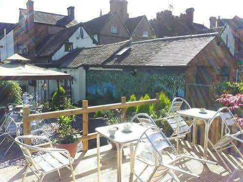 The Bear Inn Бриджнорс Экстерьер фото